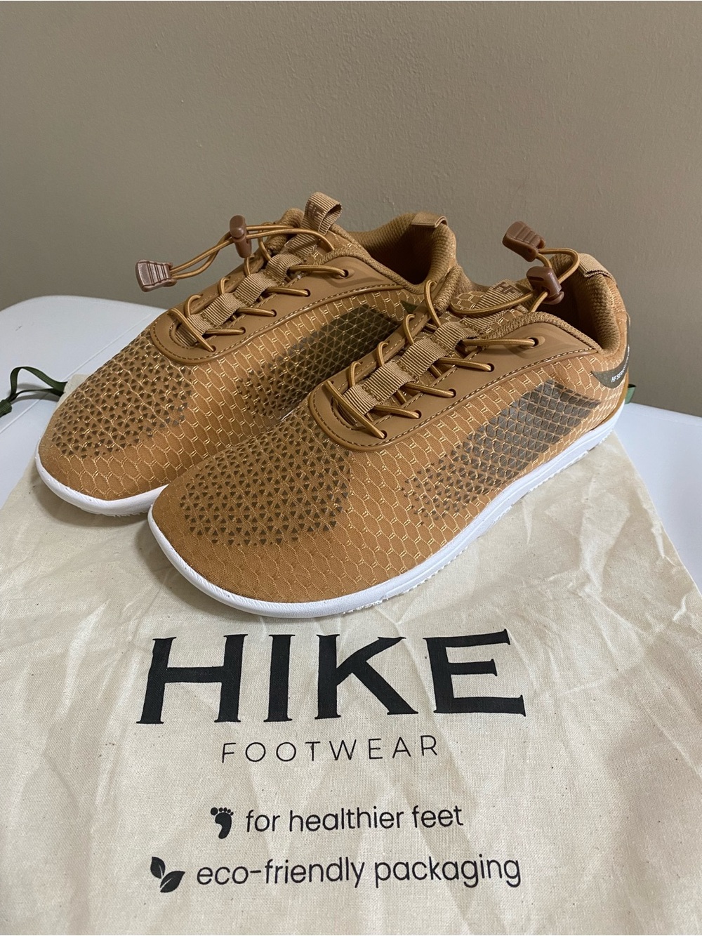 HIKE Footwear Flow Unisex Gold/Brown Athletic Lightweight